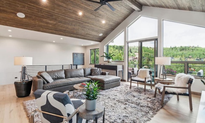 Three Peaks Haus | Views! 2024 built home. Avail Sept 2024, Summer 2025, ELEVATOR. 3 KING BEDS