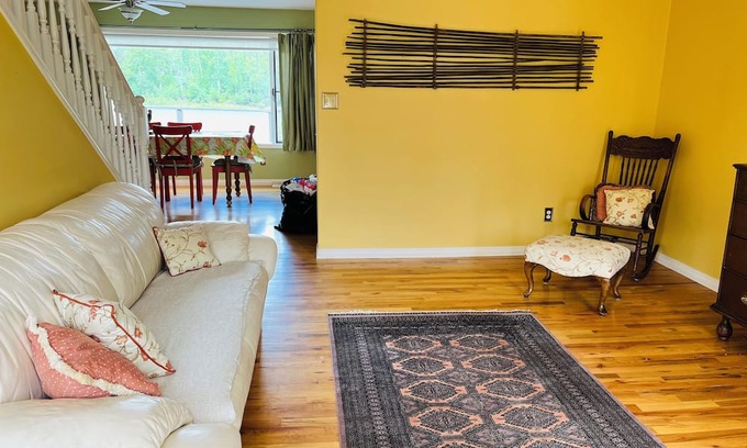 Regional District of Kitimat-Stikine Haus | Riverfront heritage home in the heart of Hazelton