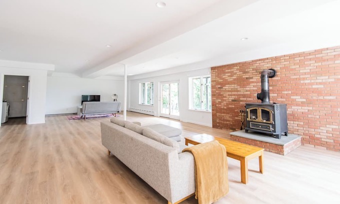 Claverack Haus | Camp Claverack- perfect for groups/events/photos