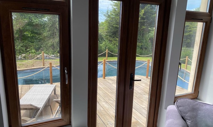 Port Talbot Haus | Seaside Retreat at Port Talbot