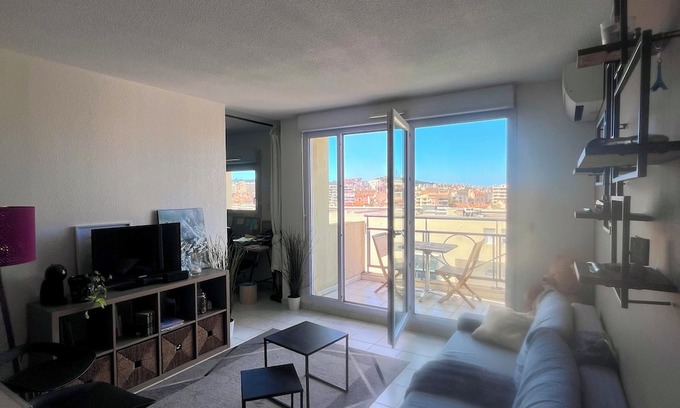 Baille Wohnung | Le Tarpin Well air-conditioned, Parking & Balcony
