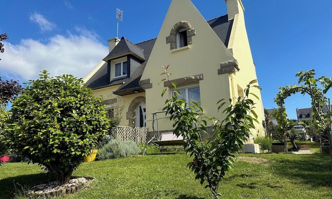Chateauneuf-du-Faou Haus | Maison Idéalement Placée Entre Parc Naturel D'armorique et Plages à 30 Minutes