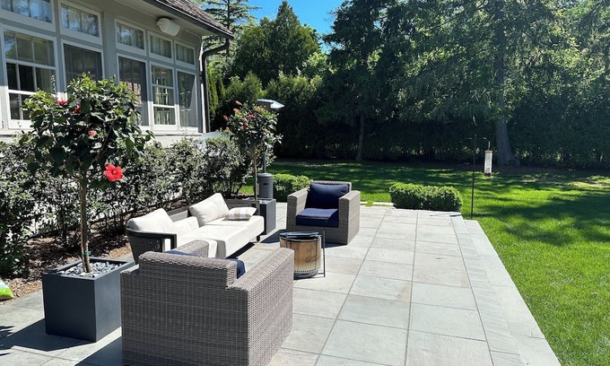 Fox Point Haus | Beautiful Home on Lake Michigan in Fox Point with Pool.