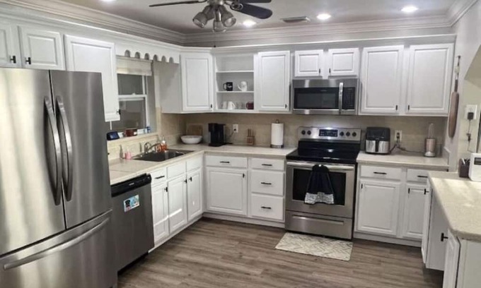 Charlotte Park Haus | Escape to Paradise: Spacious Living in the Heart of Punta Gorda!