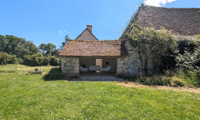 Scoury Hütte | Gite Communauté de communes Brenne - Val de Creuse-Ciron, 5 bedrooms, 8 persons