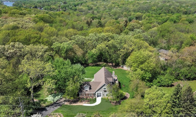 Plato Center Haus | Spacious 5BR Family-Friendly Oasis w/ Hot Tub