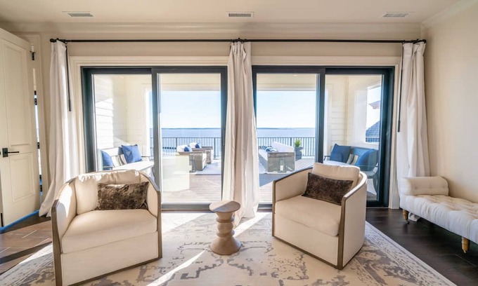 Kingsmill Haus | The Estate is a 7,000 square foot private estate that is designed to impress.