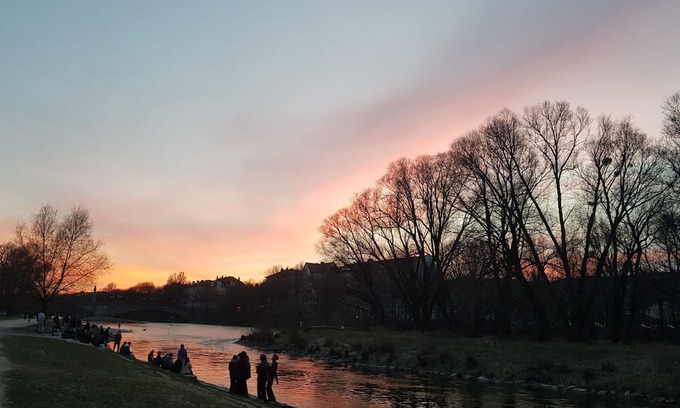 Untere Au Wohnung | City Vibes & Riverside Retreat: Best of Both Worlds in Central Munich!