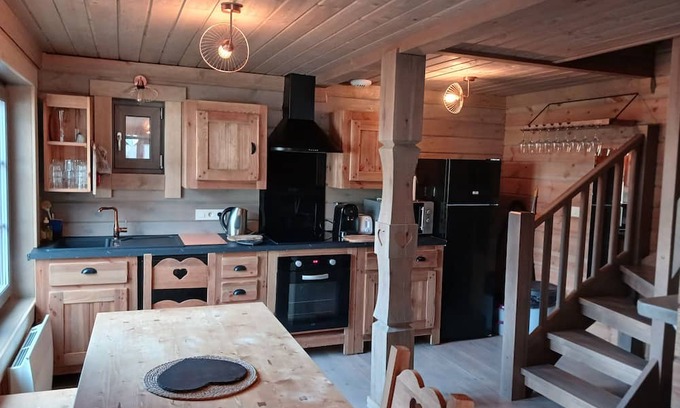 Bellevaux Skihütte | Beautiful 3-Bed Chalet in Bellevaux with sauna