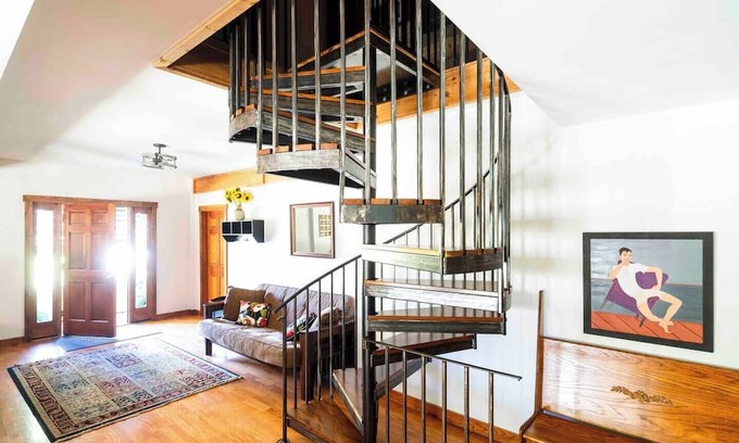 Pomona Kabine | This cabin is a 5 bedroom(s), 3 bathrooms, located in Pomona, IL.