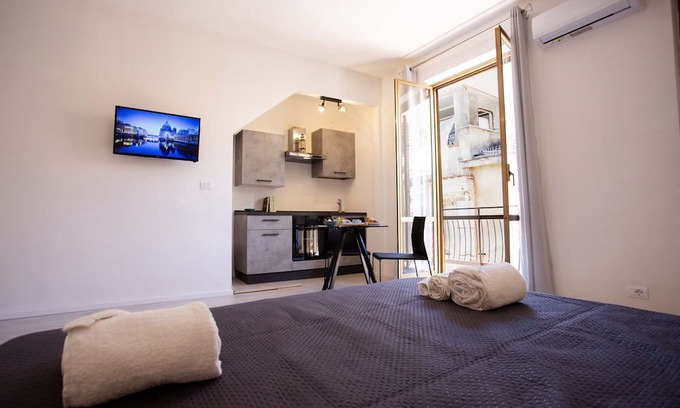 Monreale Wohnung | Apartment in Monreale with 0 bedrooms sleeps 2
