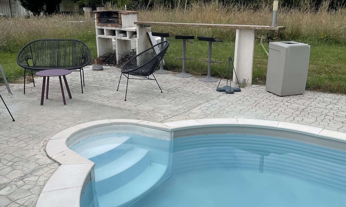 Laruscade Haus | Gite les placottes Near Bordeaux