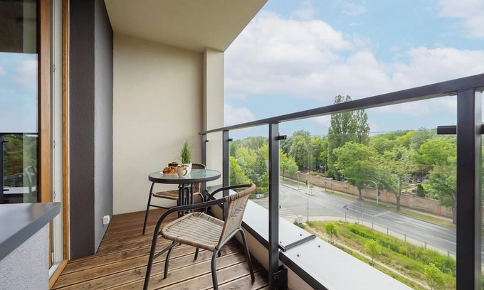 Targowek Wohnung | Cosy Studio With Balcony by Renters
