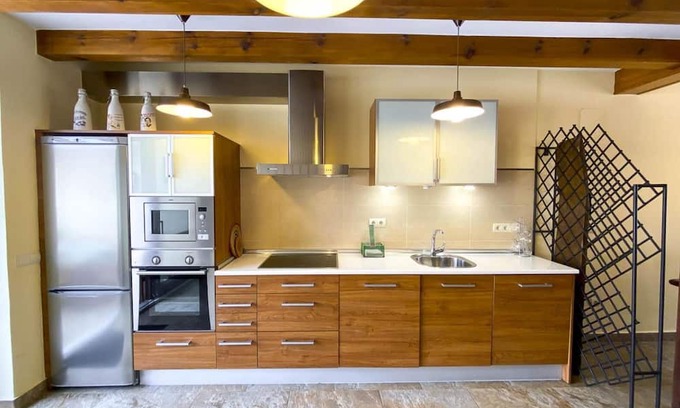 Langa de Duero Haus | Country House 'Gañán' with Mountain View, Private Garden and Wi-Fi