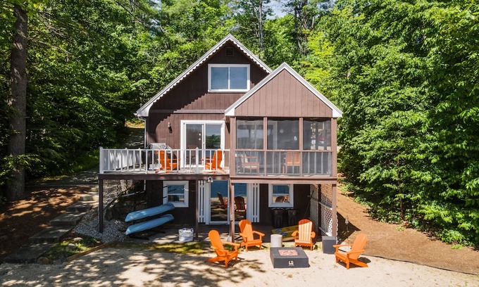 Barnstead Haus | Eric Silva - 73 Damsite Road Center Barnstead New Hampshire 20009