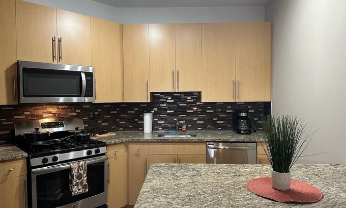 Wheaton-Glenmont Wohnung | Cozy Home by Wheaton Station