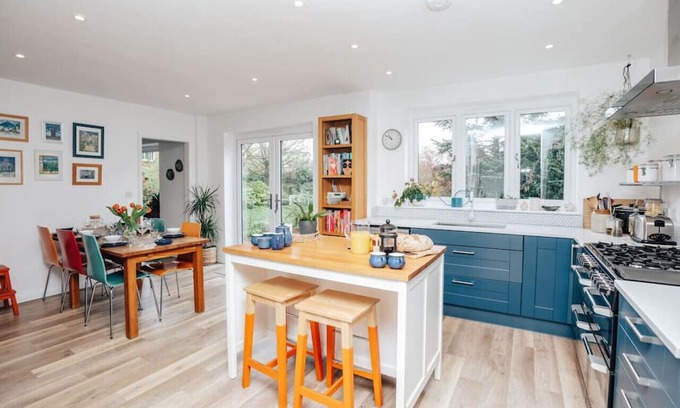 Henley Haus | TheTulips- 4 bed, Henley Regatta