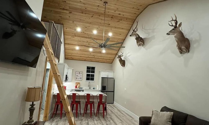 Naples Kabine | The DDD - Triple D Duplex Fishing Lodge