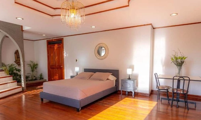Roble Haus | Casa Familiar La Tortuga