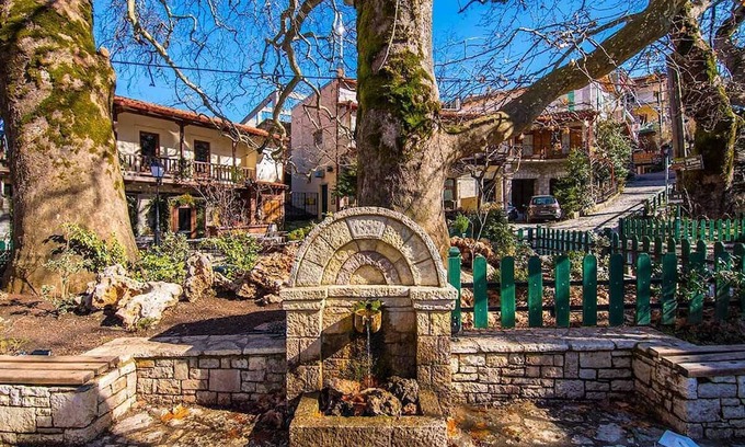 Eptalofos Eigentumswohnung | Eptalofos Guesthouse - Triple Suite with Balcony
