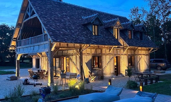 Neung-sur-Beuvron Haus | Superbe Propriété, 10 Couchages, 6 Chambres, Piscine, vue sur Étang