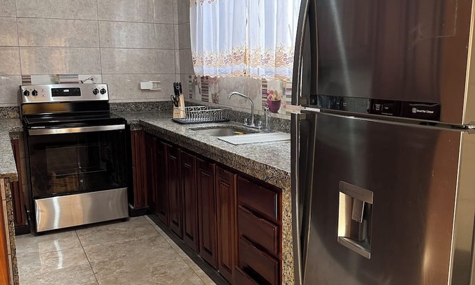 Alajuela Wohnung | 15 Minutes From the Airport. Countryside Area, 10 min From the Center of City