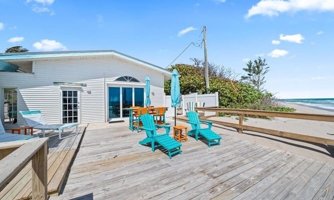 Melbourne Beach Hütte | Seagrape Beachfront Cottage - Direct Oceanfront