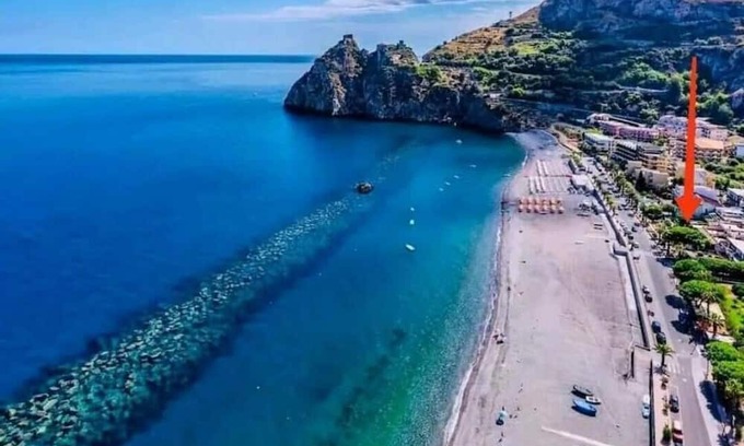 Sant'Alessio Siculo Wohnung | apartment near taormina, sant'alessio siculo(me)