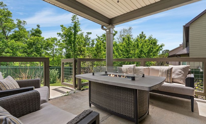 Opelika Haus | Perfect for the entire family! Fire Pit! Convenient Location!