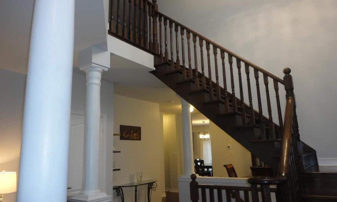 Brampton Haus | A spacious and beautiful corner house in the heart of Brampton.