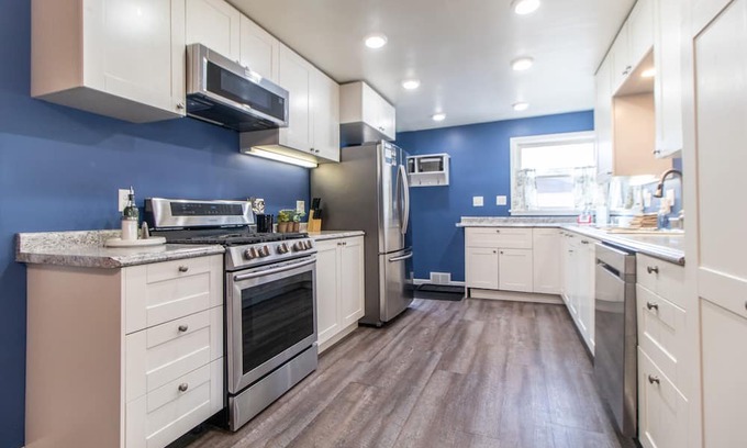 Hermantown Haus | Bucky's Haven | Heirloom Vacations