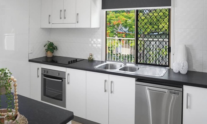 Emu Park Haus | Kurrali by the Sea