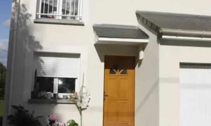 Nozay Haus | Homerez - Beautiful house for 2 ppl. with garden and terrace at Nozay