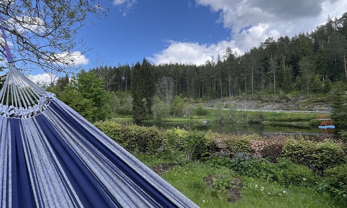 Friedenweiler Wohnung | Apartment 'Obergeschoss' with Lake View, Shared Terrace and Wi-Fi