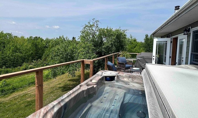 Sheffield Haus | This house is a 2 bedroom(s), 2 bathrooms, located in Ripples, NB.