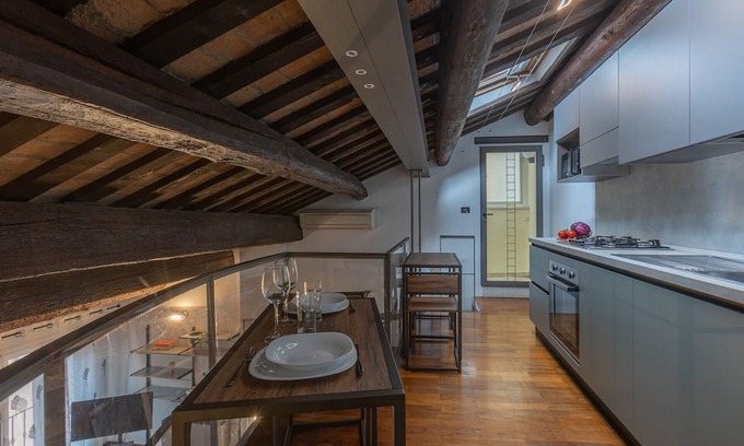 Ferrara Historic Centre Wohnung | Piazza Trento Trieste Il Listone Exclusive Apt