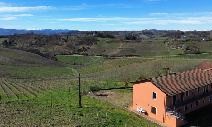 Strevi Sonstige | Cascina Mezzane - farmhouse sorrounded by vineyards