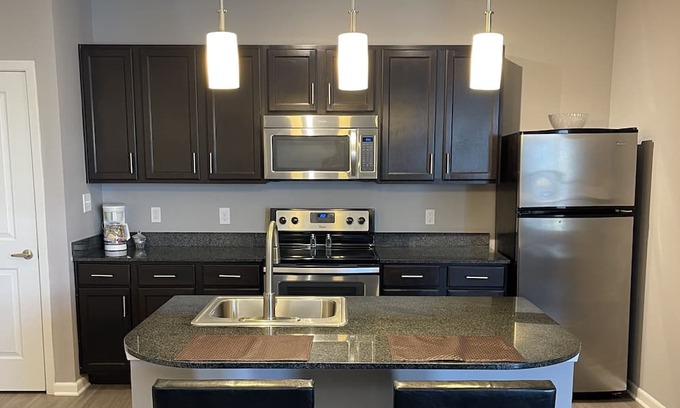 Polaris Wohnung | HOT Spot! Polaris! Great for interns and business travelers!