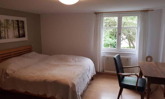 Dornbirn Wohnung | Apartment 'Ferienwohnung Am Hatlerbrunnen' with Mountain View, Shared Garden and Wi-Fi