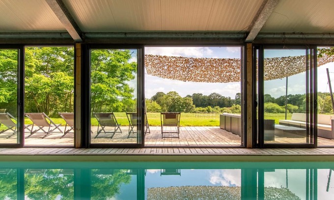 Grosbreuil Haus | Maison de Campagne Avec Piscine Intérieure