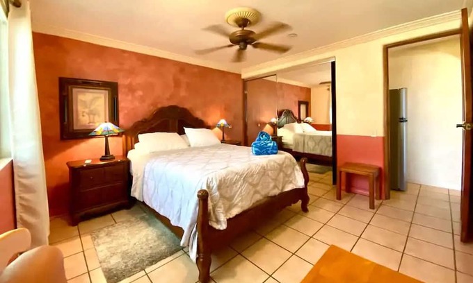 Playa Langosta Wohnung | Mariposa Beachfront Apartment 1 Bedroom
