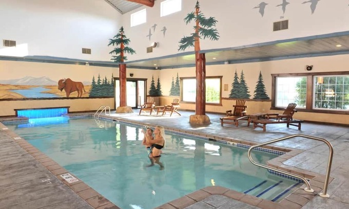 St. Joseph Haus | Deluxe 2 Double, Stoney Creek St. Joseph, Wild West Charm | 4 Units