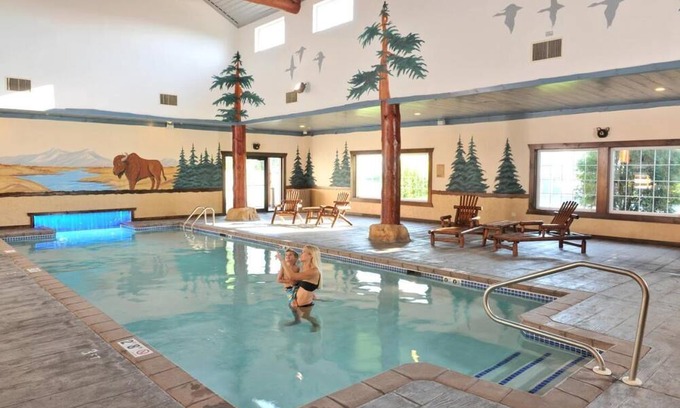 St. Joseph Haus | Theme Suite in Historic St. Joseph, Whirlpool, Stoney Creek | 3 Units