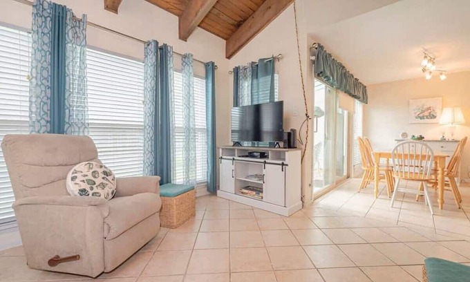 Sailhouse Eigentumswohnung | Bayfront Shores Summa