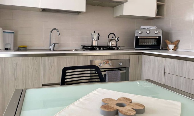 Petacciato Wohnung | Beautiful apartment for 4 people with WIFI, A/C, TV and patio