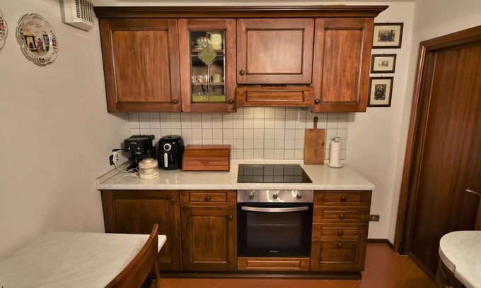 Temu Wohnung | Nice apartment for 4 people with TV, pets allowed and parking