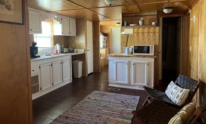 Brunswick Haus | House by The River