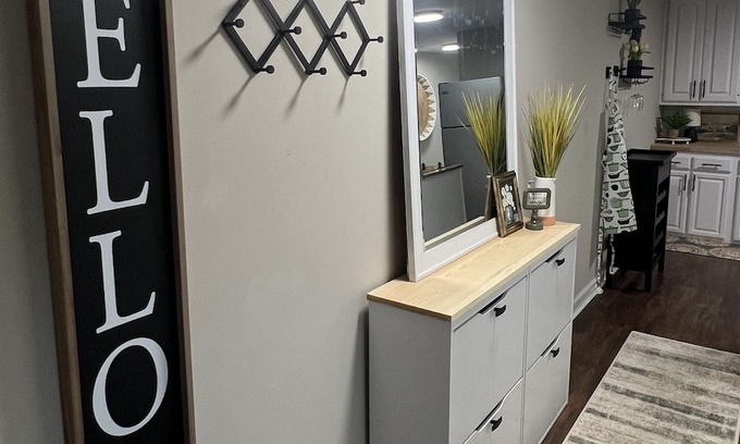 Christiansburg Wohnung | Studio oasis ready for you! …No Cleaning Fee….Near I-81, VT & Radford