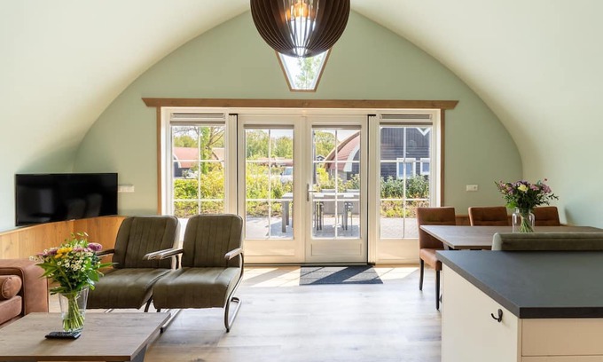 Baars Hütte | House with a terrace on the edge of the forest