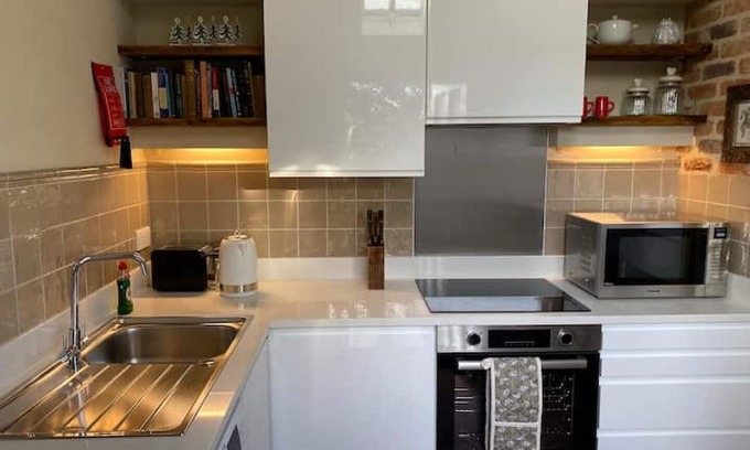 Saffron Walden Kabine | Enchanting 1 Bedroom Lodge with Private Garden